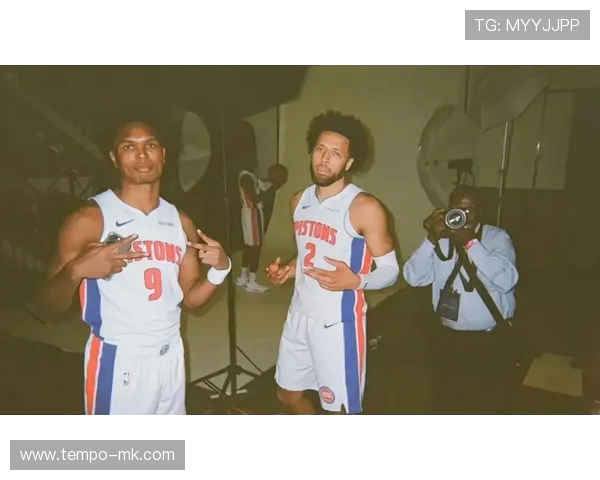 杜伦活塞青年队闪耀赛场，勇夺青少年篮球联赛冠军